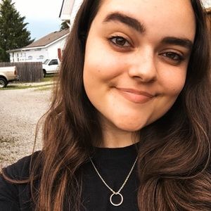 Meet your Posher, Lexy